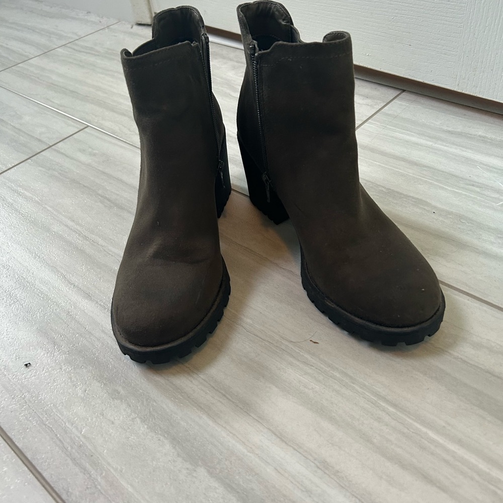 Women's army green Ankle Boots